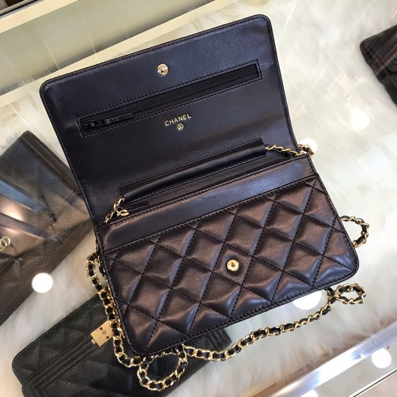 Chanel Quilted Caviar Wallet On Chain Blk/Gold - Picture 6 of 9